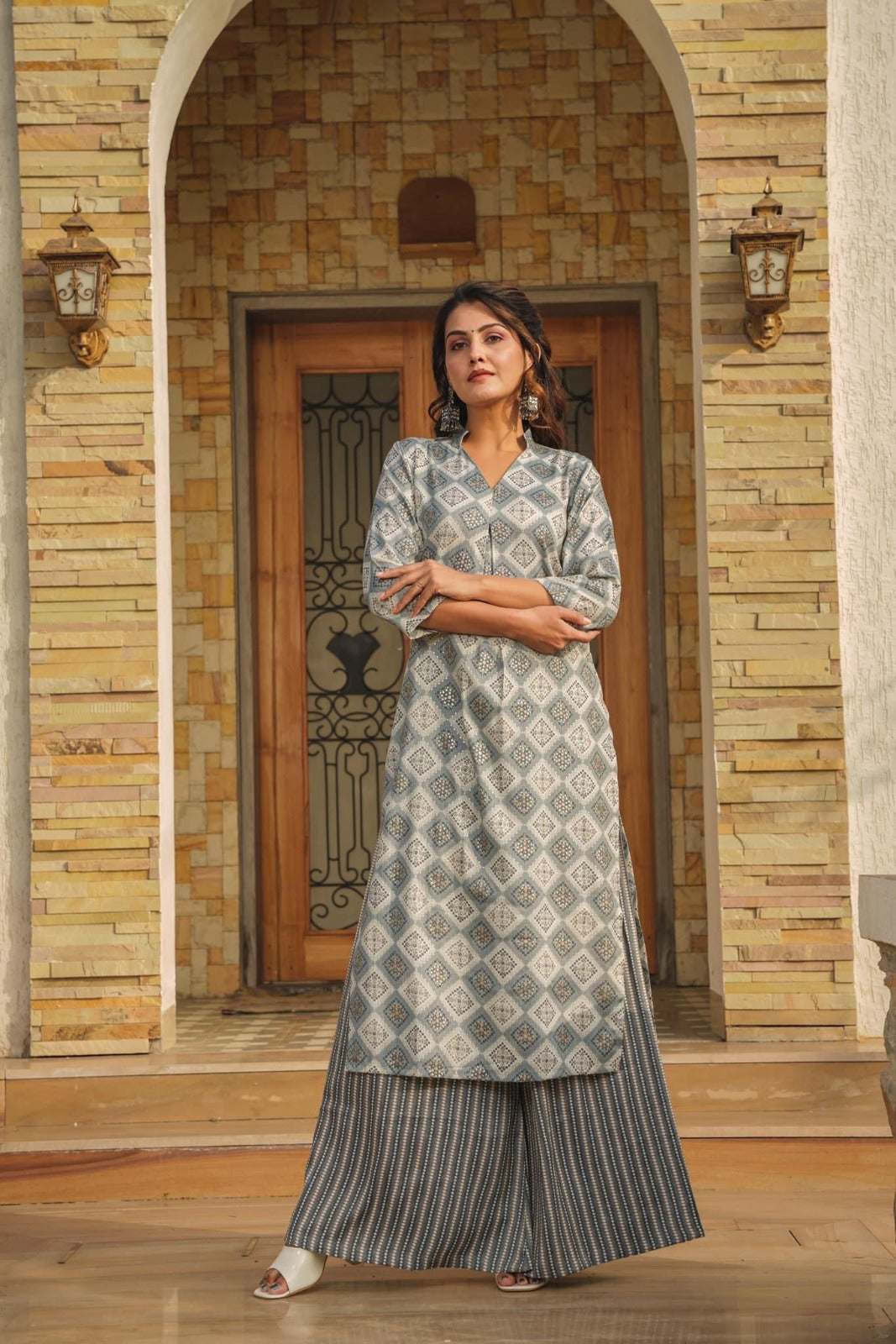 Beautiful printed Casual Wear Kurti With Bottom Collection