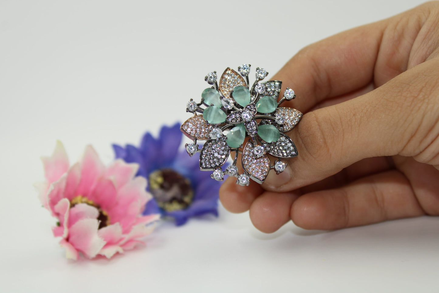 Beautiful flower designed Stone ring