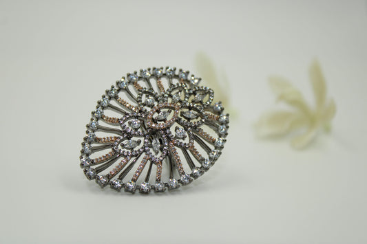 Elegant shape ring with american diamond stones